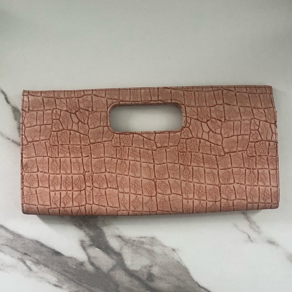 Summer clutch 🌸